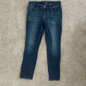 Lucky Brand Jeans size 4. Ankle length. No sign of wear.